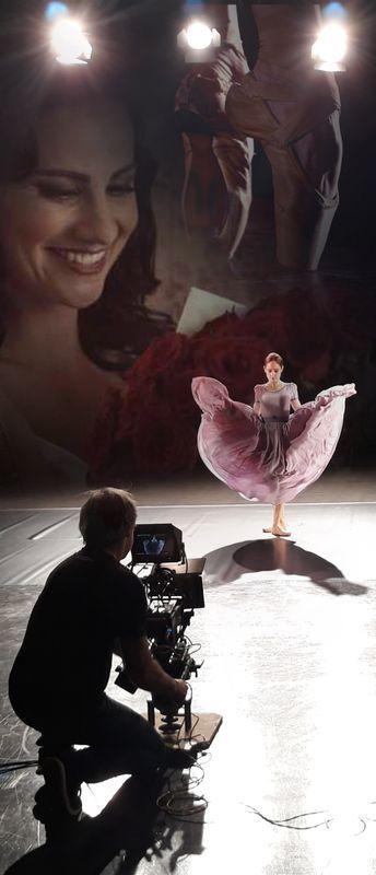 Rut Vavpotič sta v filmu upodobili balerina Ana Klašnja in igralka Aleksandra Balmazović, njenega očeta Ivana Vavpotiča pa Brane Grubar. Foto: Jure Nemec