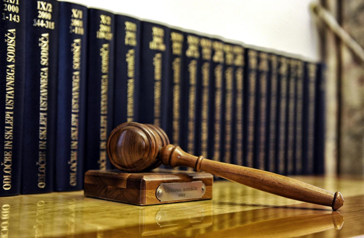 Ustavno sodišče je ugotovilo neskladje z ustavo dela zakona o Sodnem svetu. Foto: BoBo
