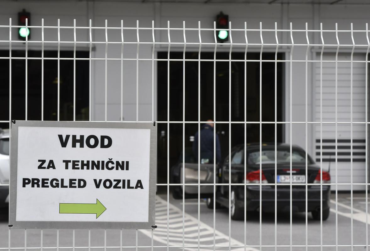 Od 22 obtoženih 11 priznalo krivdo podkupovanja pri opravljanju tehničnih pregledov