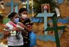 V Braziliji v enem dnevu več kot 400 žrtev, v Ekvadorju podvojeno število okužb