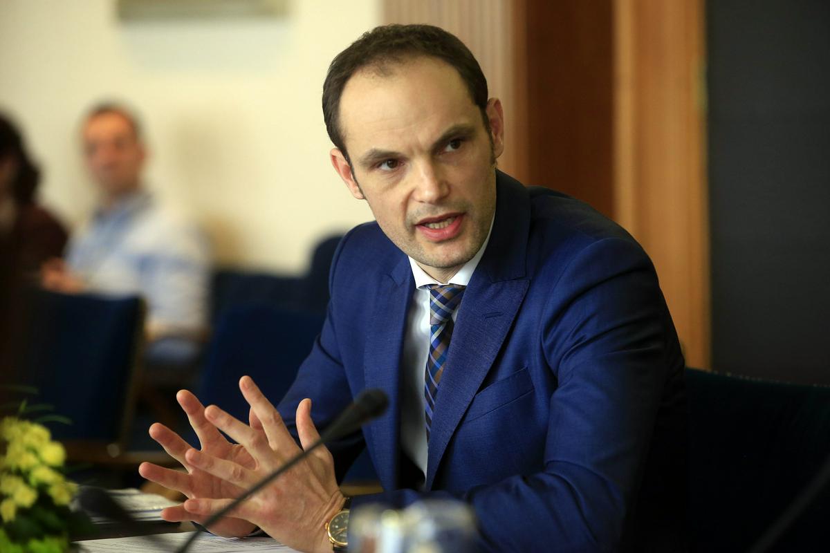 Slovenski minister za zunanje zadeve Anže Logar. Foto: BoBo