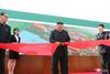 Kim Džong Un po 21 dneh znova v javnosti - odprl tovarno gnojil