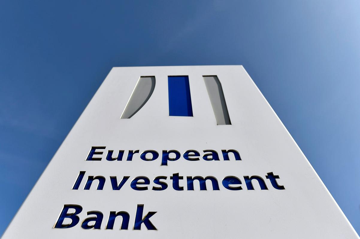 Prihranke so morali najti, ker jih zahteva Evropska investicijska banka. Foto: Reuters