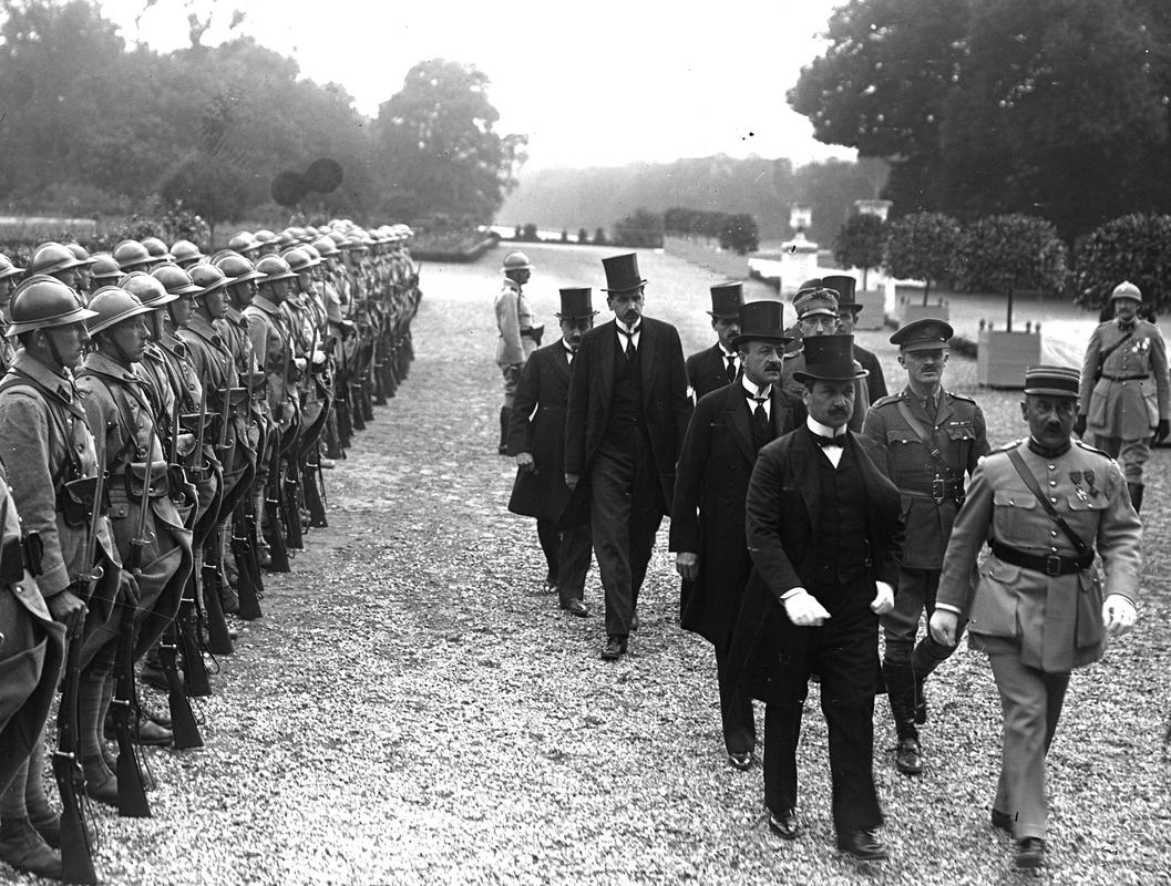 Pred podpisom Trianonske pogodbe z Madžarsko 4. junija 1920. Foto: Wikipedia