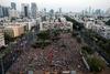 Več tisoč ljudi v Tel Avivu proti načrtu priključitve Zahodnega brega