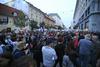 Zaradi zapore Trga republike protest pred policijo in petje Zdravljice