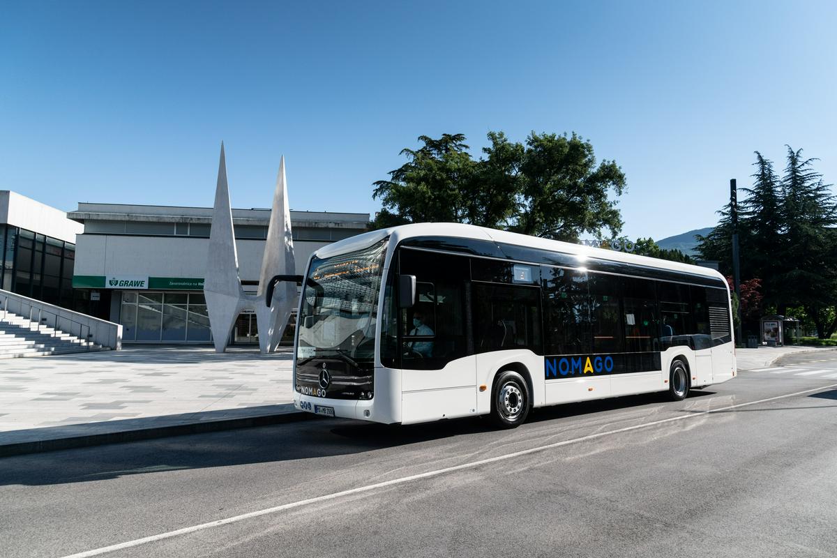 Pri Daimler Buses želijo spodbujati e-mobilnost tudi v drugih segmentih. Od leta 2025 želijo ponuditi tudi popolnoma električna vozila za medkrajevne prevoze. Foto: MMC RTV SLO/Nomago