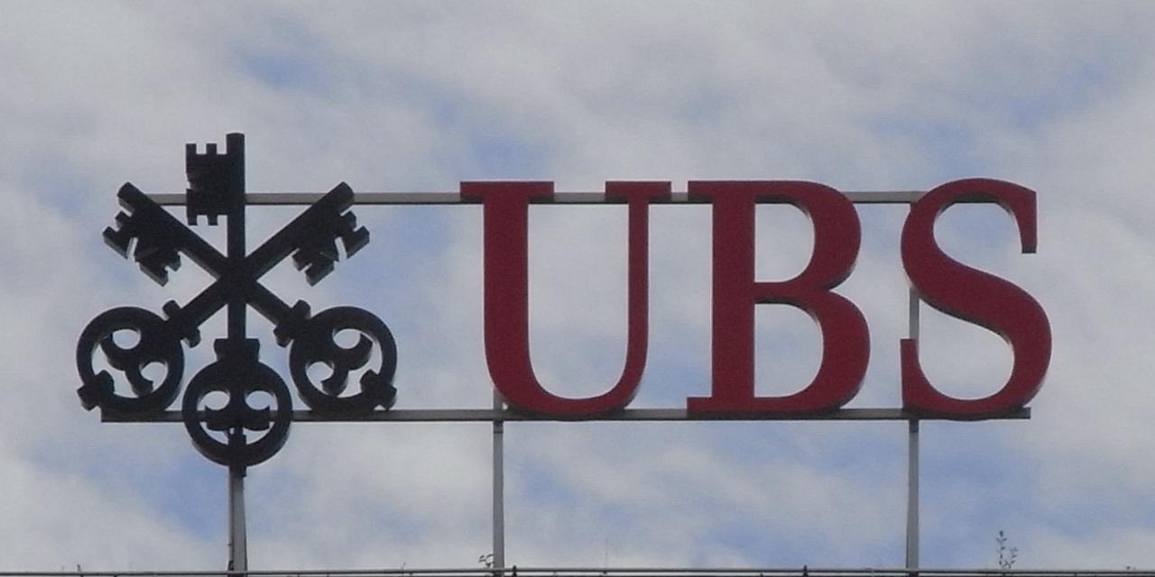 Delnice banke UBS so se v torek podražile za 12 odstotkov, na 19,42 franka, s tem pa so spet višje kot na začetku leta. Foto: MMC RTV SLO