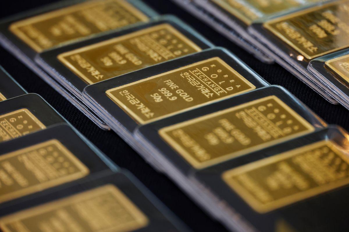 Cene zlata so se od konca julija spustile sedem odstotkov nižje, zlata unča je trenutno vredna toliko kot na začetku letošnjega leta. Foto: Reuters