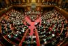 V Italiji pet poslancev kljub visokim plačam prejelo socialno pomoč