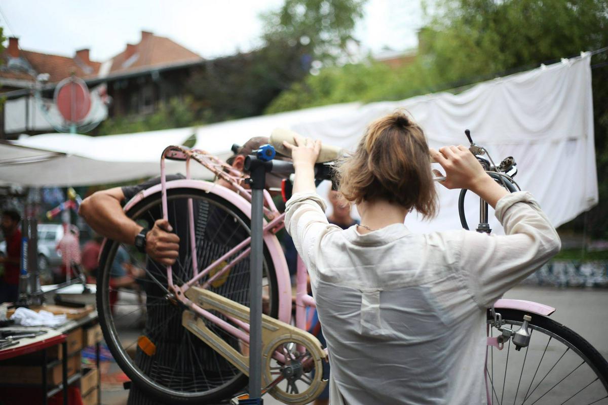 V petek bo od 16. ure dalje potekala popravljalnica koles. Foto: Facebookova stran festivala