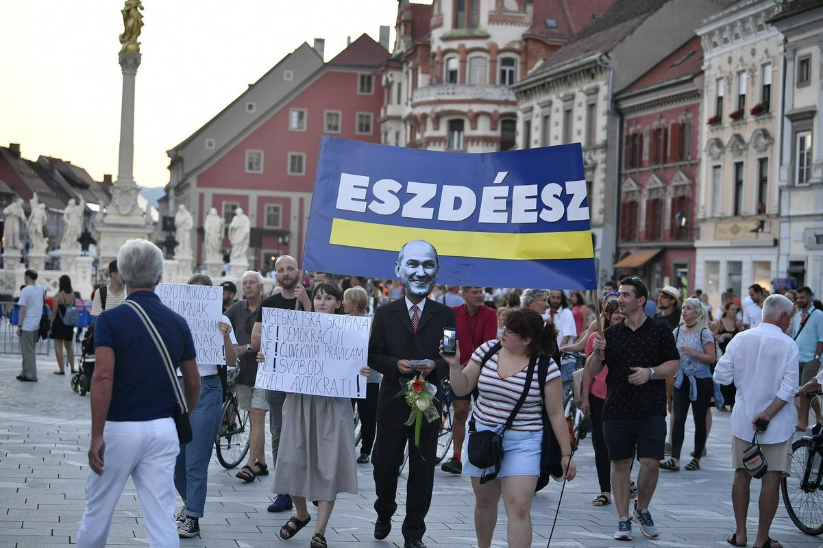 Na protestu v Mariboru. Foto: Twitter Marko Pigac