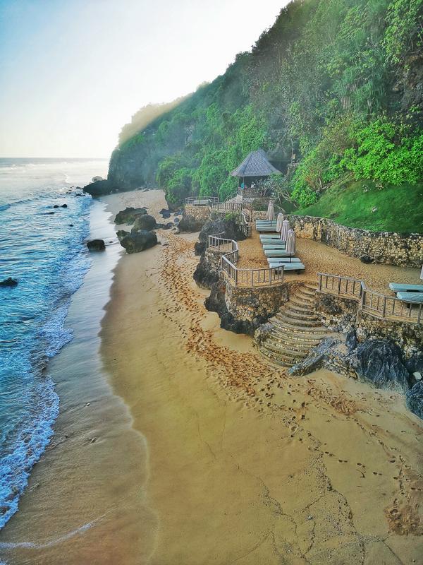 Rajske plaže Balija samevajo. Foto: MMC RTV SLO/Kaja Sajovic