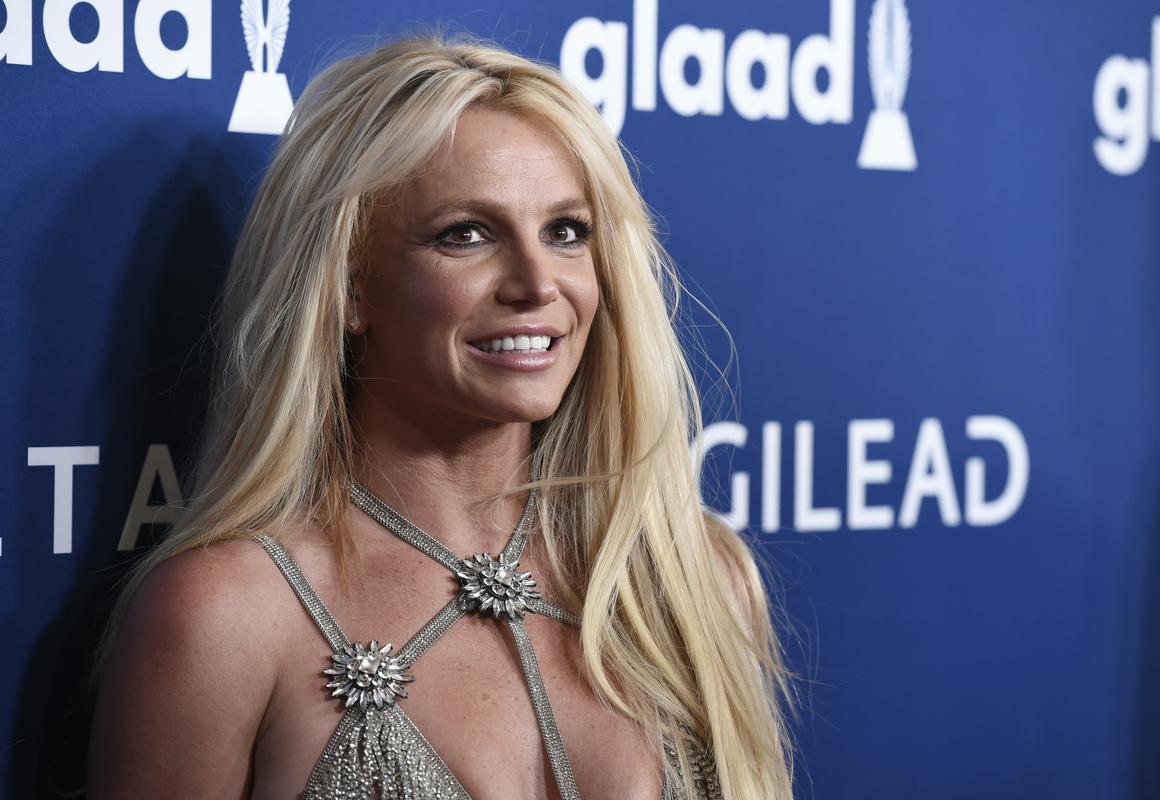 Britney se je odločila, da bo spet javno obračunala z ljudmi, ki naj bi jo izkoriščali. Foto: AP
