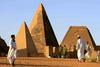 Zaradi poplavljanja Nila ogrožene nubijske piramide v Sudanu