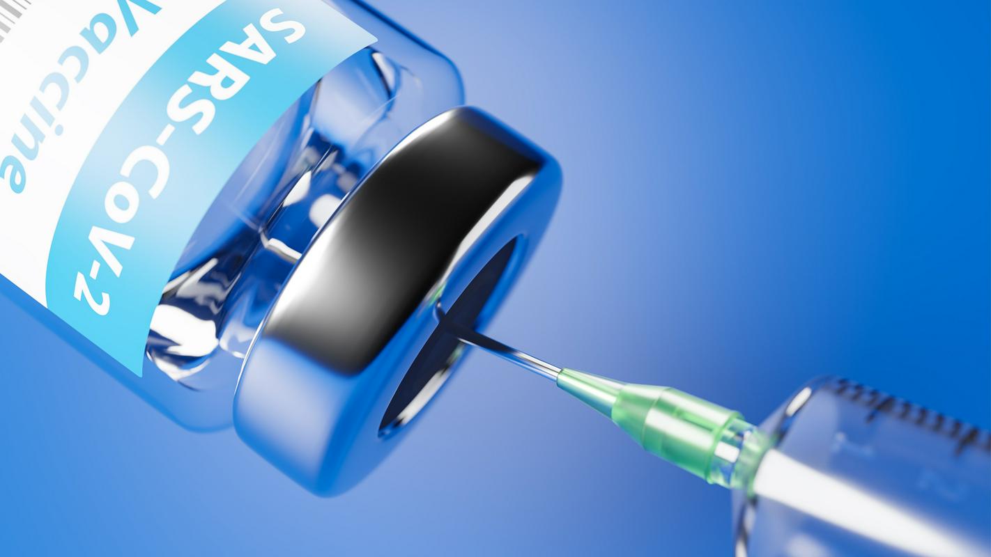 Cepljenje v Sloveniji bi se lahko začelo v drugi polovici decembra. Foto: Shutterstock