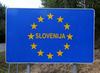 Srbija zelena, obmejni deli Hrvaške oranžni, EU razdeljen na administrativne enote
