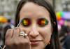 50 veleposlanikov Poljsko opozorilo, da krati pravice skupnosti LGBT+