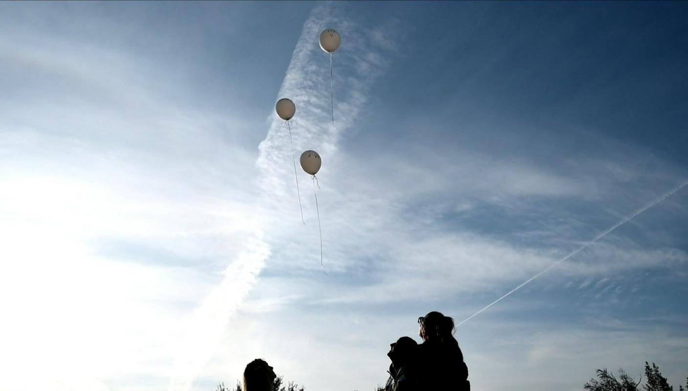 Vsako leto 15. oktobra v nebo spustijo balone z imeni umrlih otrok. Foto: Osebni arhiv