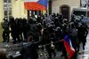 Na Češkem spopadi med policijo in protestniki proti ukrepom