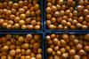 Zabojček mandarin na Japonskem prinesel okoli 8000 evrov