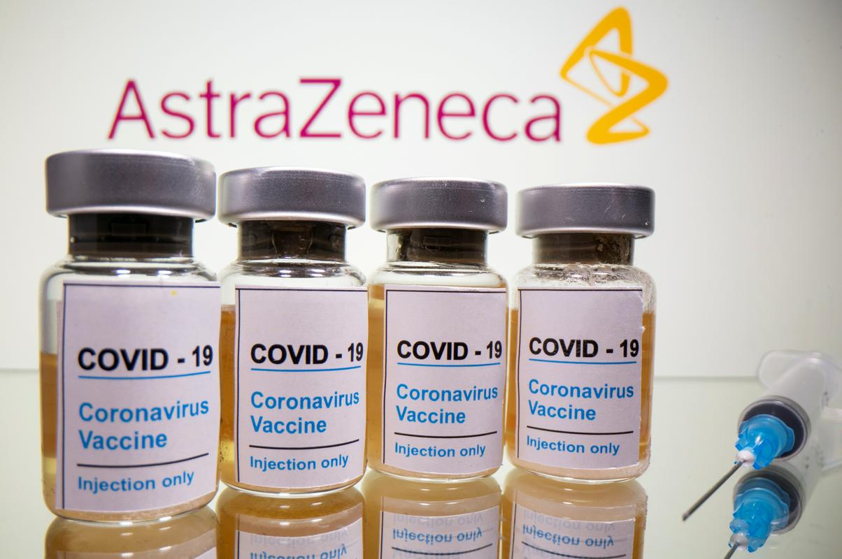 Izdelava cepiva AstraZenece je cenejše od izdelave nekaterih drugih cepiv. Foto: Reuters