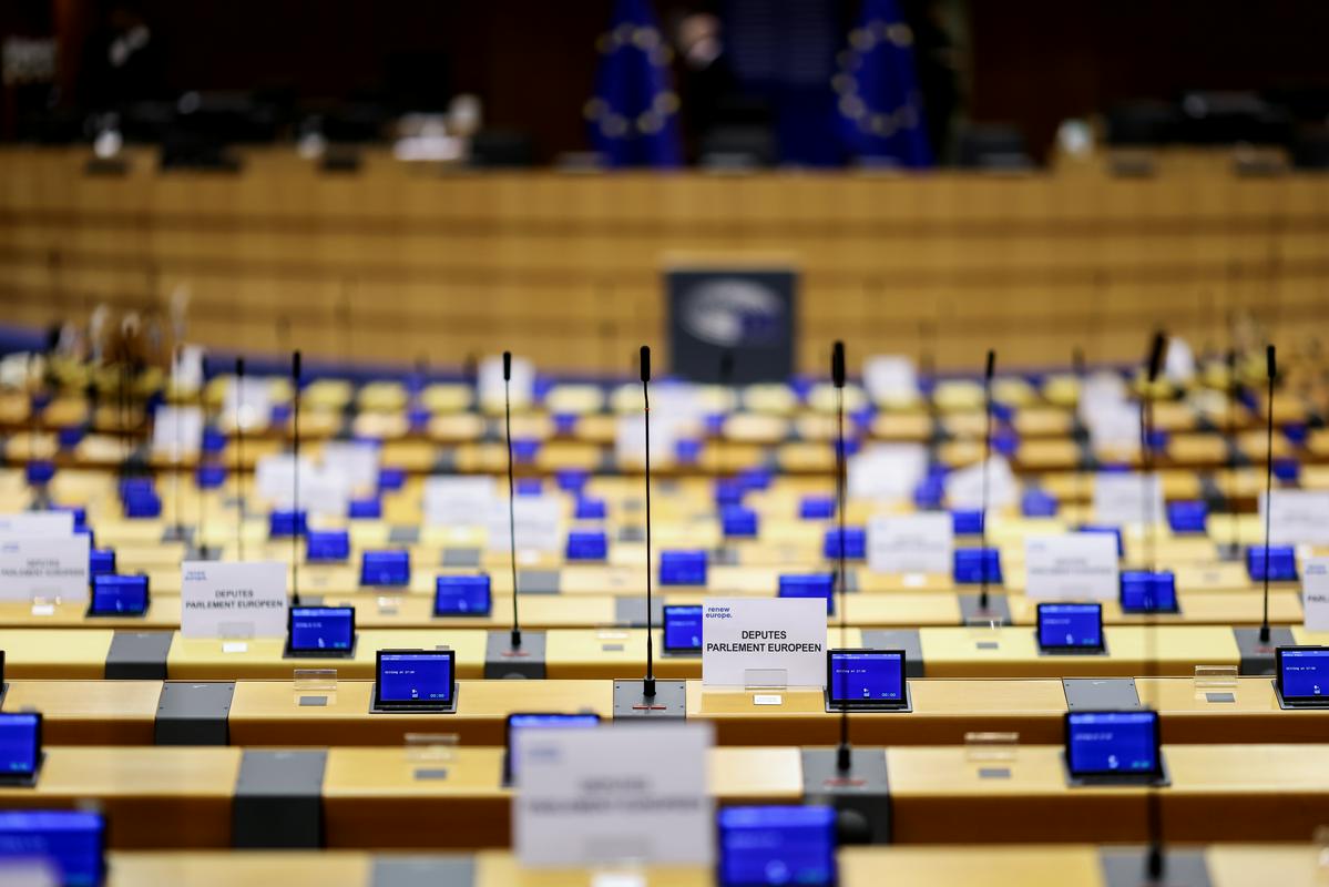 Evropski parlament je na plenarnem zasedanju razpravljal o svobodi medijev v Sloveniji. Sprva načrtovano razpravo o vladnih poskusih utišanja svobodnih medijev na Poljskem in Madžarskem so namreč na pobudo evropskih socialdemokratov konec preteklega tedna razširili tudi na Slovenijo. Resolucije ne bo. Foto: Reuters