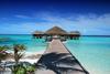Maldivi med pandemijo ‒ luksuzni mehurček normale brez mask in distanc