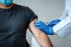Interpol: Kriminalci prodajajo ponarejena cepiva proti covidu-19