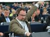 Madžarski evroposlanec po prepovedani zabavi izstopil iz Fidesza