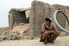 Število žrtev pakistanskih zračnih napadov v Afganistanu naraslo na najmanj 47