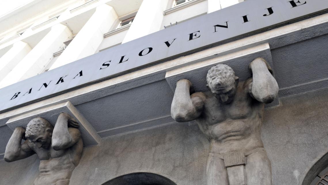 Banka Slovenije je povišala napoved gospodarske rasti. Foto: EPA
