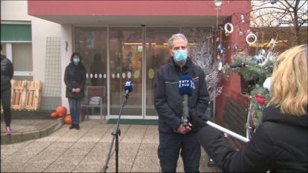 V ponedeljek so okužbo potrdili še pri 176 stanovalcih sežanskega doma za upokojence. Foto: TV Slovenija
