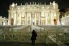 Papež po nizu škandalov zaostril nadzor nad financami Vatikana