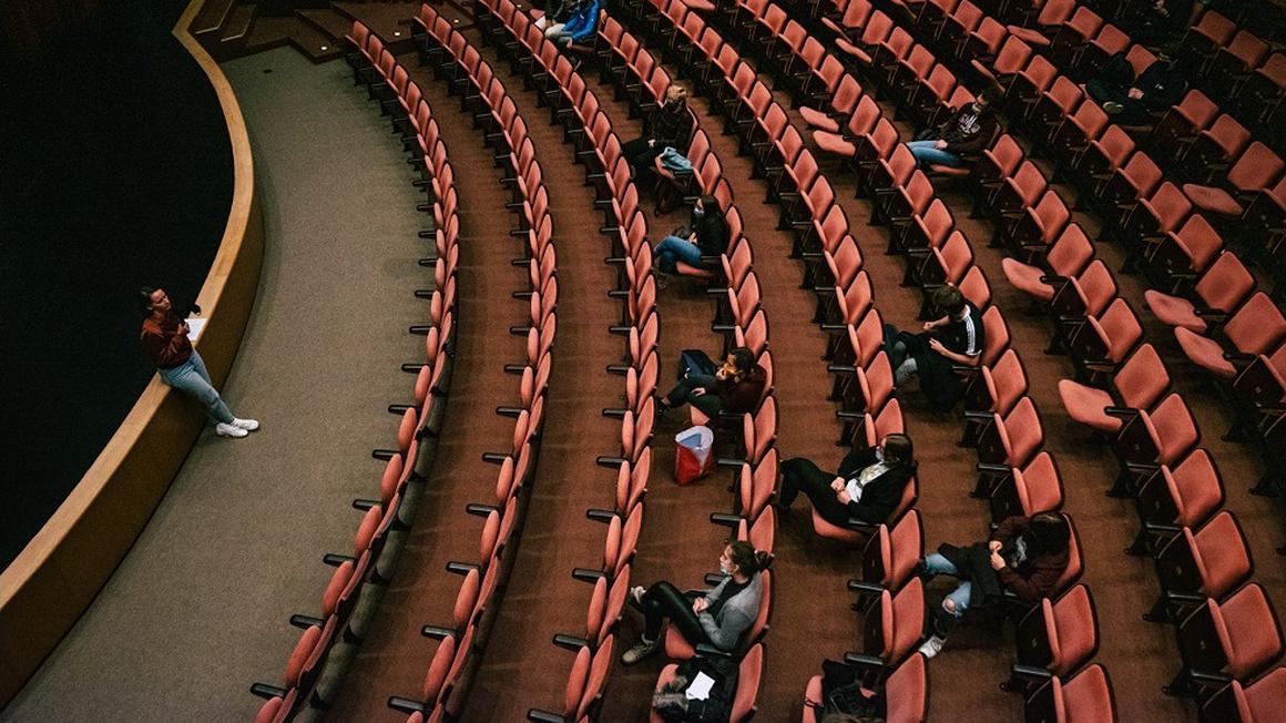 V sežanskem kulturnem hramu močno pogrešajo obiskovalce. Foto: Kosovelov dom/Marko Pleterski