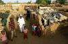 V Darfurju po smrti najmanj 155 ljudi mirno, a napeto