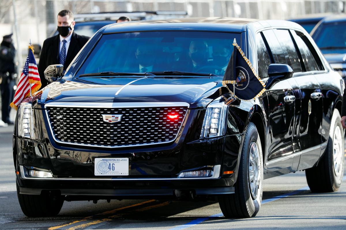 Vožnja s predsedniškim vozilom. Foto: Reuters