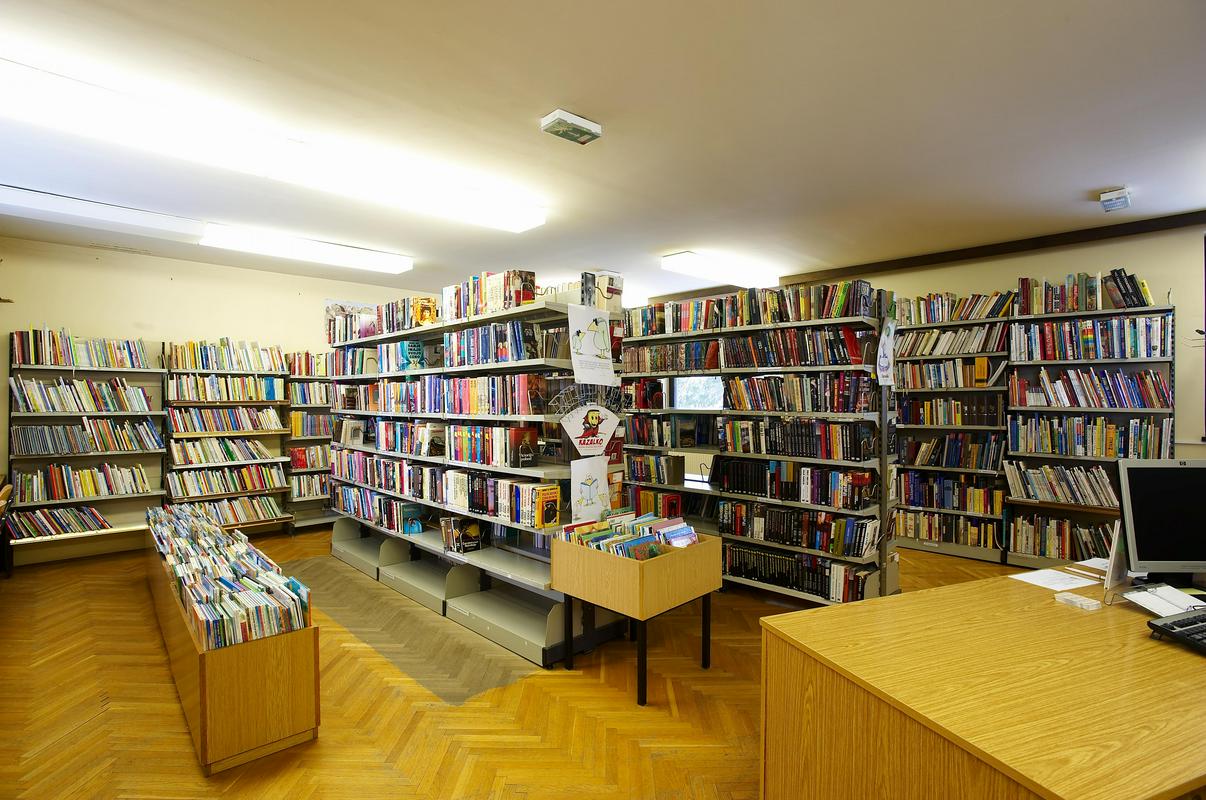 Na bralno kulturo precej vpliva branje v šolah. Foto: Koroška osrednja knjižnica dr. Franca Sušnika