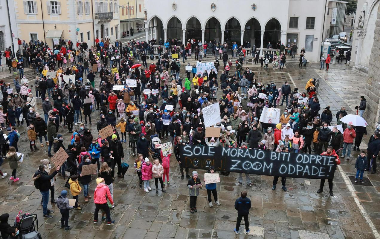 Protest v Kopru. Foto: BoBo/Tomaž Primožič