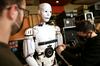 Prvi bosanski glasbeni robot je novi član Dubioze Kolektiv