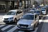 Ljubljanski taksisti zaradi obveznega testiranja ugasnili telefonske centrale in ponovili protest