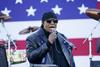 Stevie Wonder se zaradi rasizma v ZDA seli v Gano
