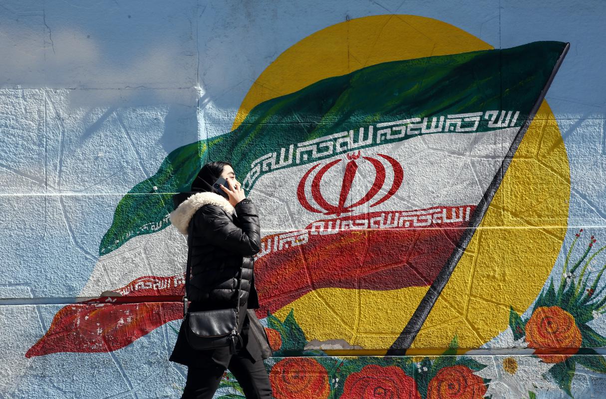 Iran od ZDA zahteva umik sankcij. Foto: EPA