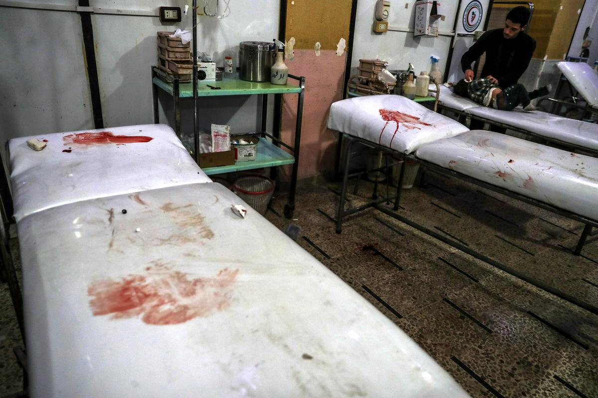 Posledice vojne: Bolnišnica po bombardiranju Vzhodne Gute s strani Al Asadovih in ruskih sil leta 2018. Foto: EPA