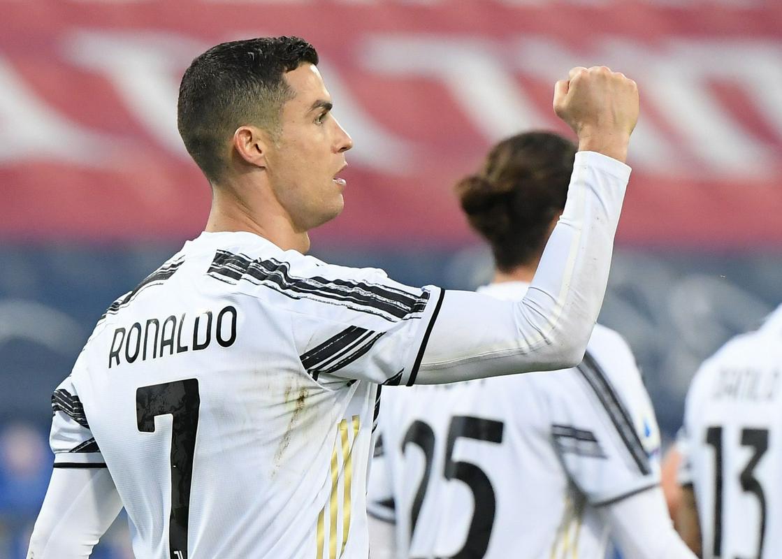 Juventus, pri katerem igra Cristiano Ronaldo, se je pridružil klubom, ki so ustanovili Superligo. V ponedeljek so se delnice torinskega kluba podražile za 18 odstotkov, v torek pa padle za štiri odstotke. Foto: Reuters