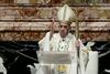 Nova pravila v Vatikanu: duhovnik bo zaradi spolne zlorabe mladostnika ob službo