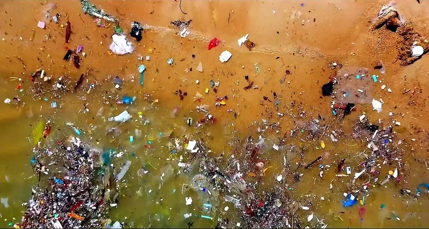 Morje odpadkov. Foto: Netflix