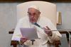 Papež z odlokom omejil vrednost daril v Vatikanu na 40 evrov