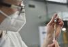 V UKC-ju Ljubljana nekateri bolniki že cepljeni s tretjim odmerkom