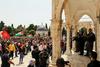 Svetovni voditelji pozdravili premirje, novi spopadi pri mošeji Al Aksa